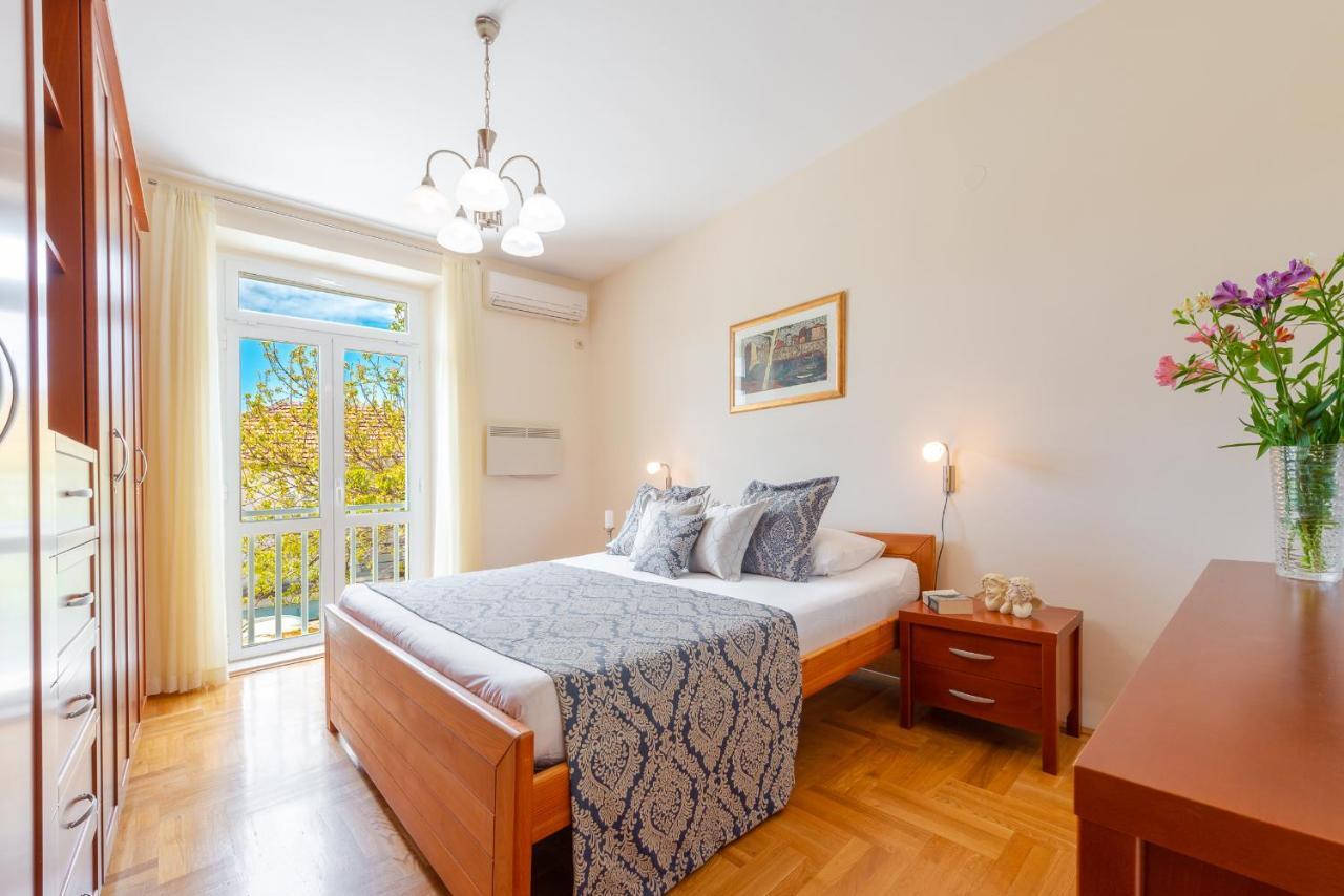 Superior Stunning Apartment Gravosa With A Free Parking Dubrovnik Exterior foto